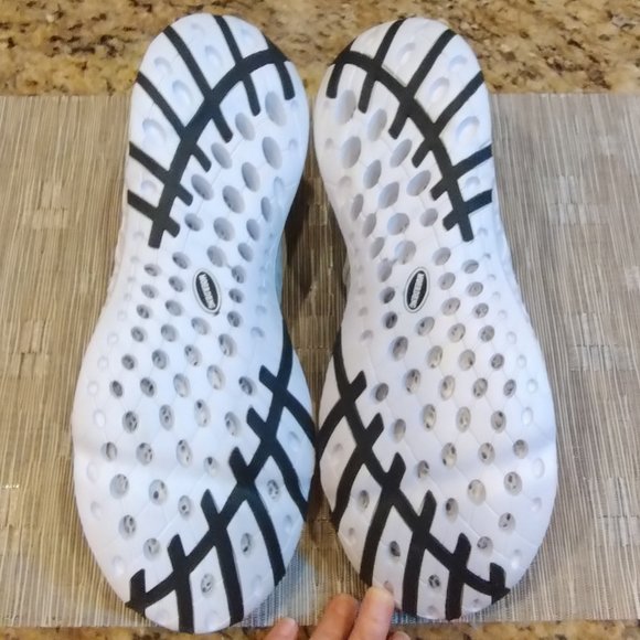 Moerdeng Lightweight Water Shoes Light Grey Quick Dry Size 12 - Picture 11 of 12